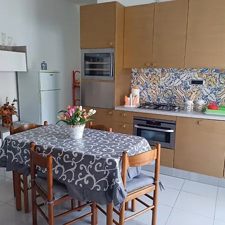 Casa Sul Mare 아파트 카포 리주토